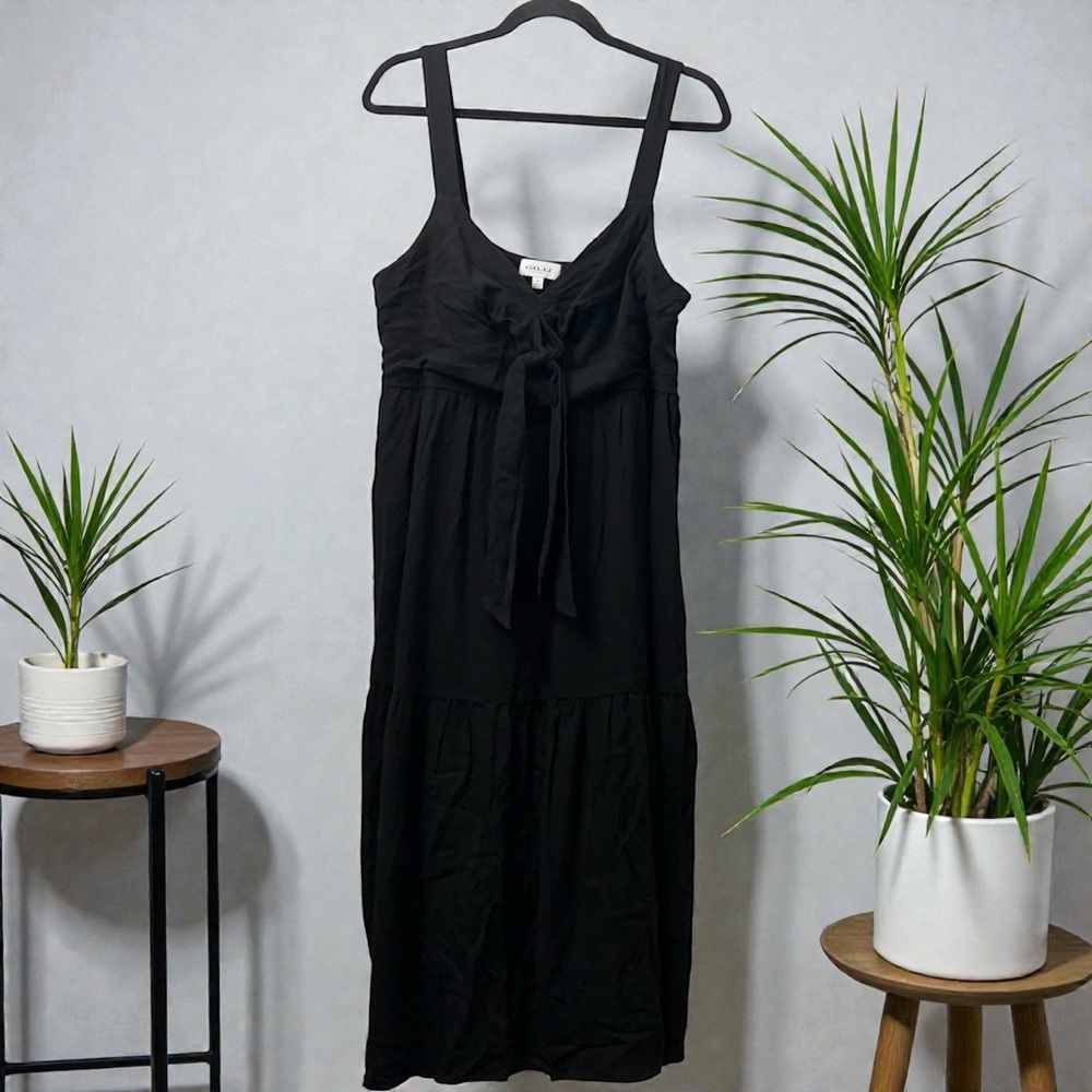 New! Gilli Rose Sleeveless Midi Dress